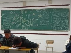 建筑工程系开展学雷锋树新风文明礼仪月系列活动