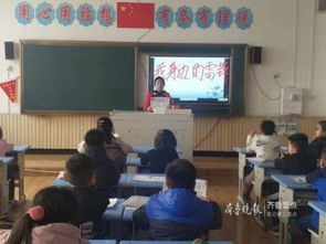 讲雷锋故事办手抄报,牟平文昌小学师生传承雷锋精神